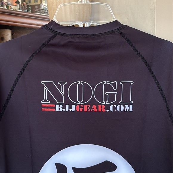 Brand New Nogi Black BJJ Rash Guard XMARTIAL Long Sleeved Men's Compression Top - Picture 10 of 13